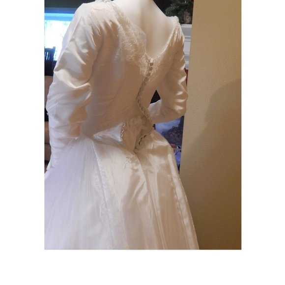 Antique Bride- 1950's CUSTOM SATIN/LACE WEDDING - Picture 9 of 11